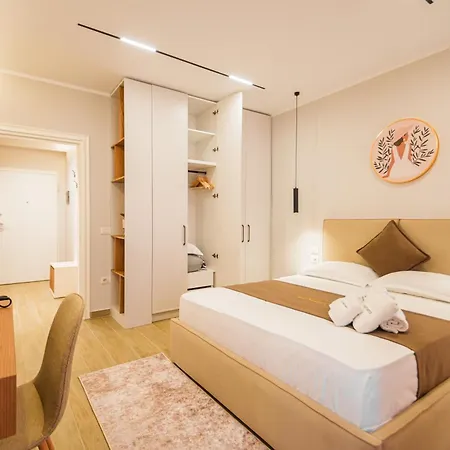 Loris 202 Apartment *